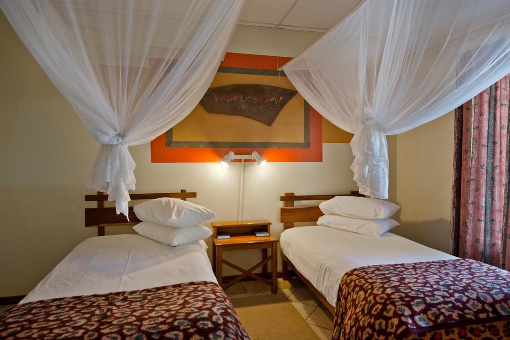 Oshakati Country Hotel ห้อง รูปภาพ