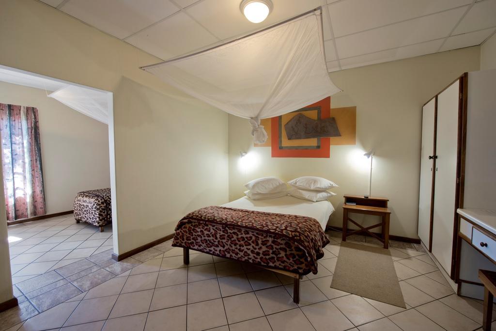 Oshakati Country Hotel ห้อง รูปภาพ
