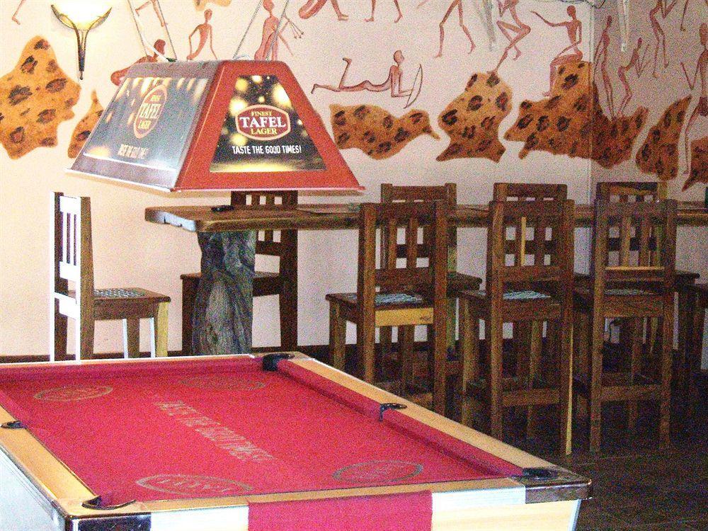 Oshakati Country Hotel ภายนอก รูปภาพ
